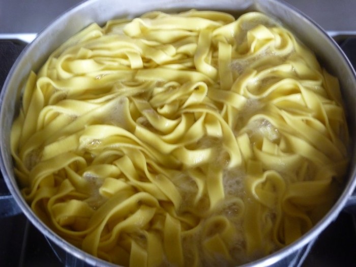 How to boil homemade pasta